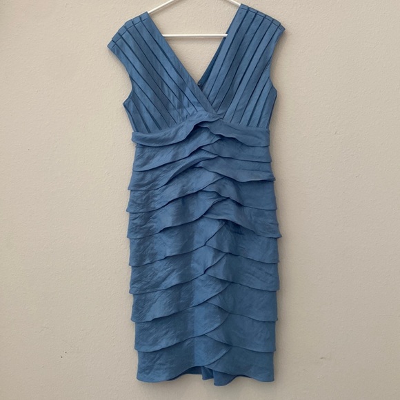 Adrianne Papell mermaid style fitted dress. Size 8. - Picture 1 of 9